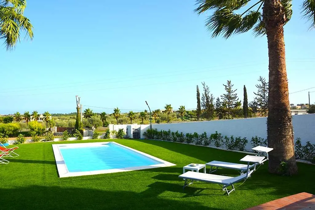 Case Tre Palme San Lorenzo Reitani Italy