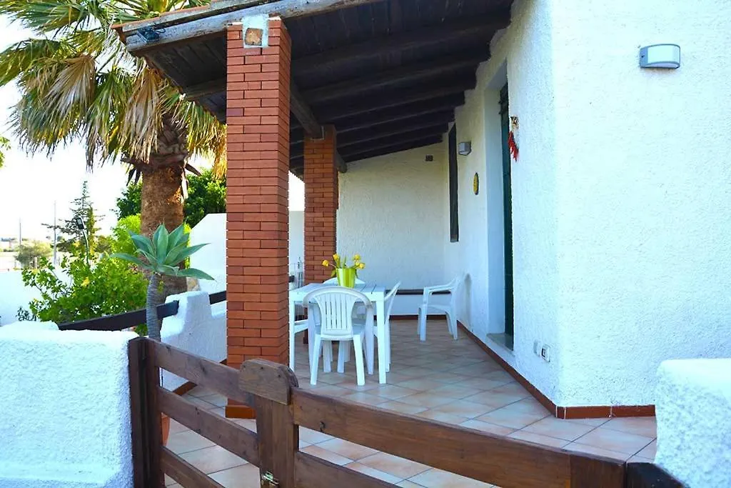Case Tre Palme San Lorenzo Reitani 0*,  Italy