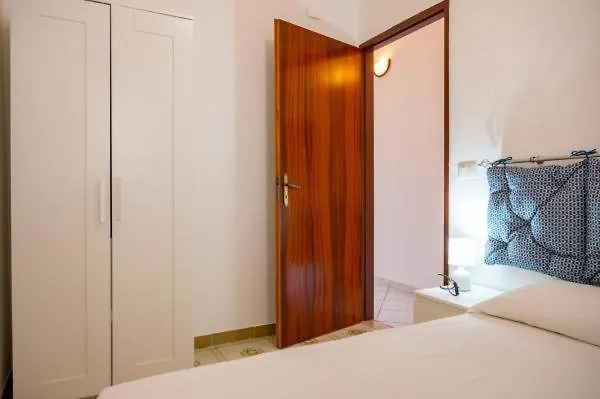 Apartment Case Tre Palme San Lorenzo Reitani Italy