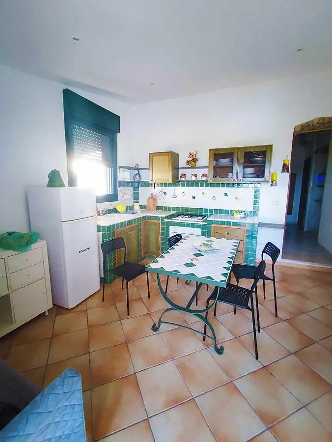 Case Tre Palme San Lorenzo Reitani 0*,  Italy